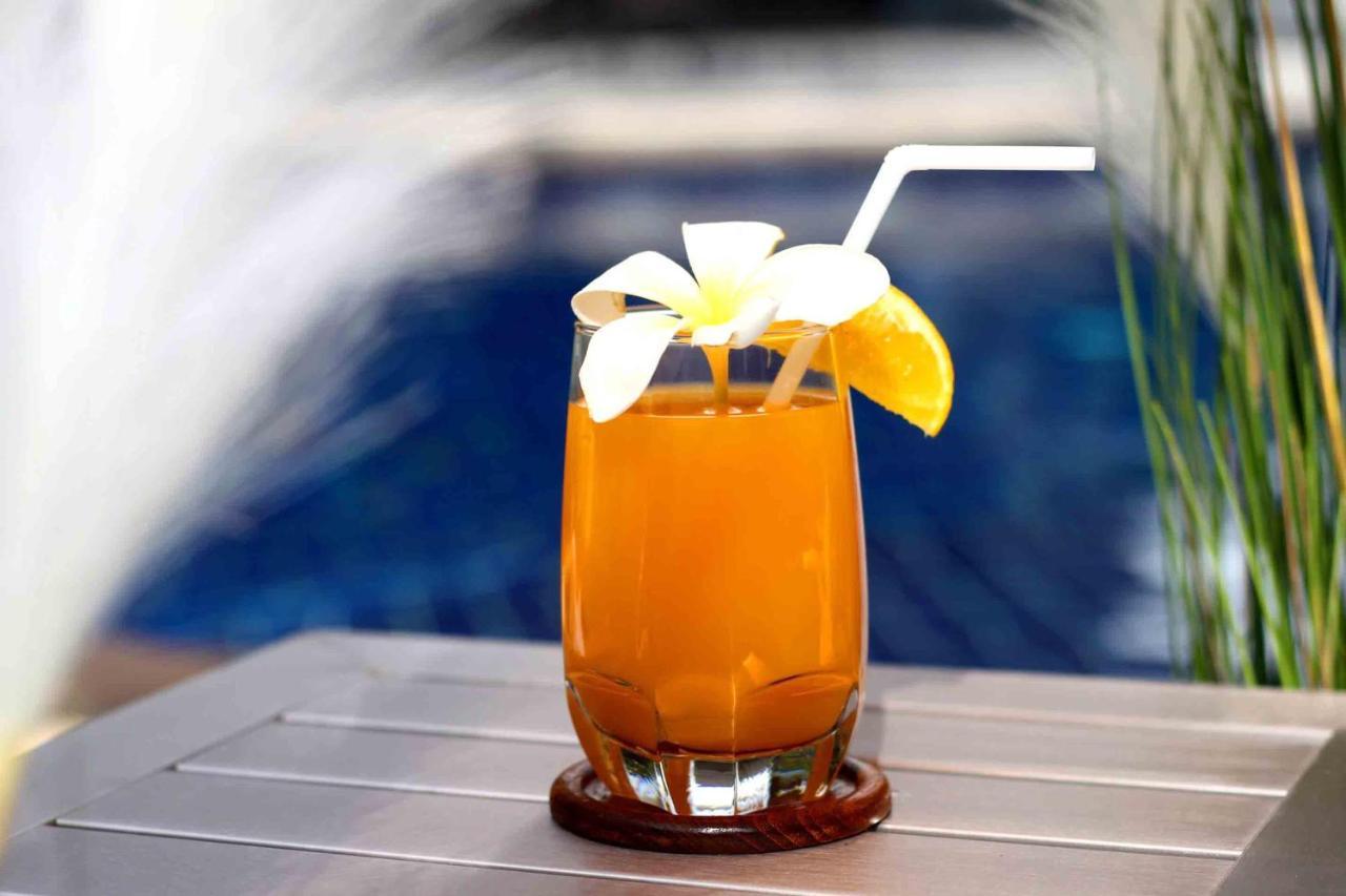 Pooh Beach Resort & Spa Pantai Jomtien Luaran gambar