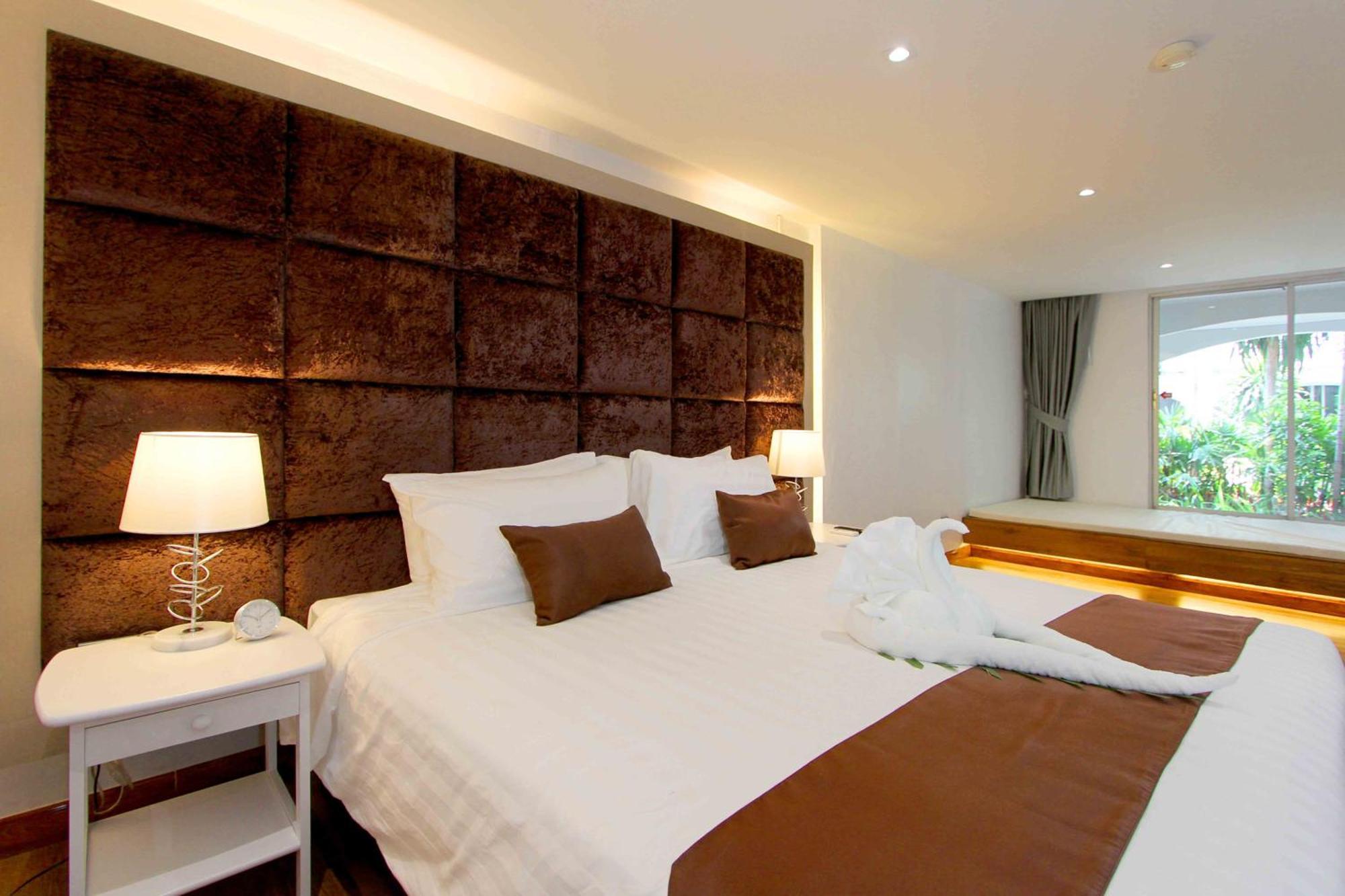 Pooh Beach Resort & Spa Pantai Jomtien Luaran gambar