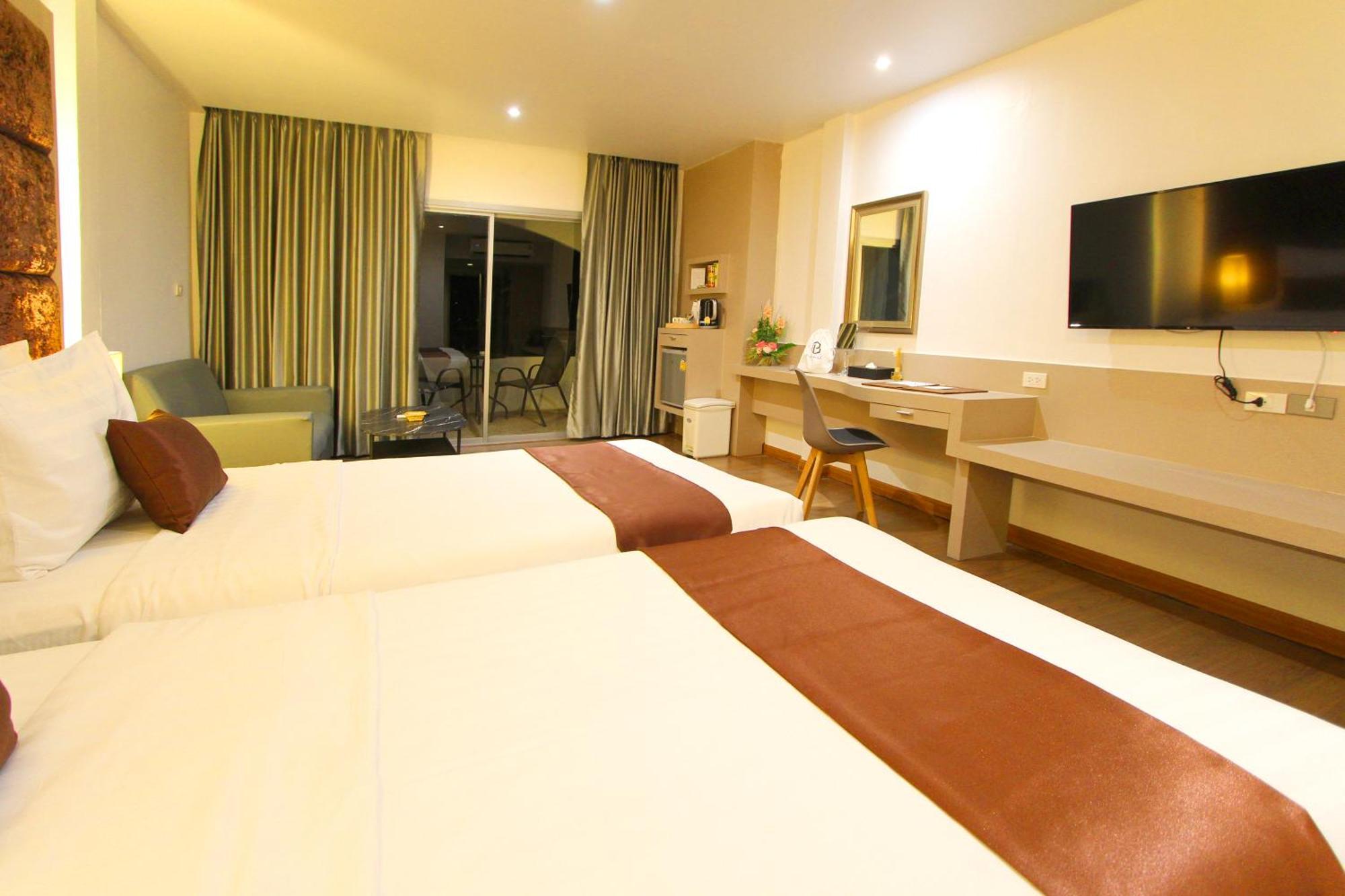 Pooh Beach Resort & Spa Pantai Jomtien Luaran gambar