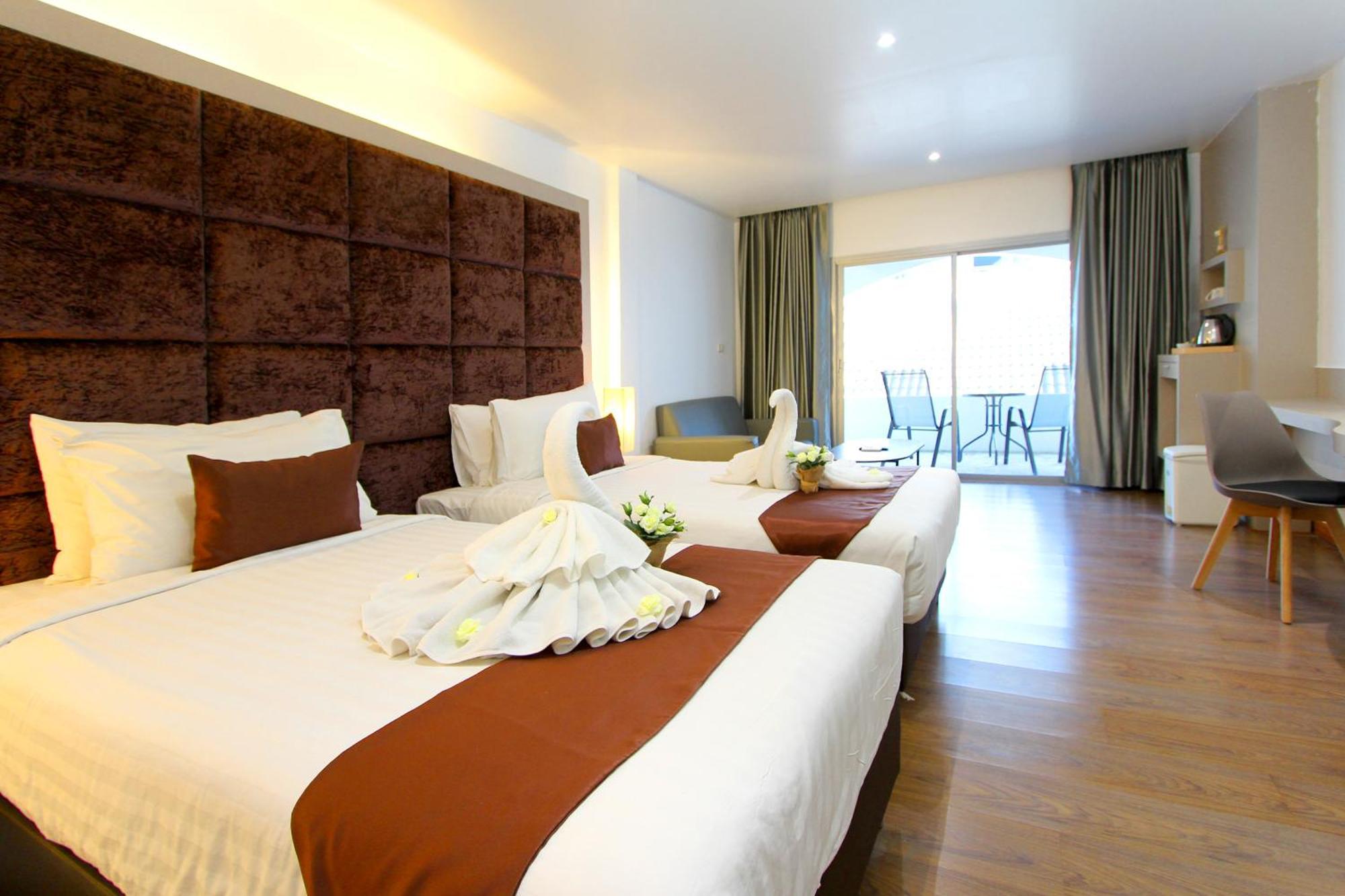 Pooh Beach Resort & Spa Pantai Jomtien Luaran gambar