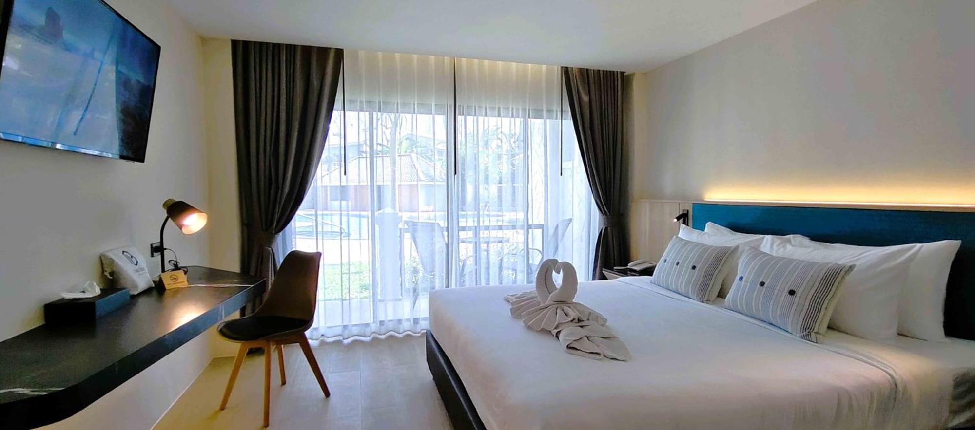 Pooh Beach Resort & Spa Pantai Jomtien Luaran gambar