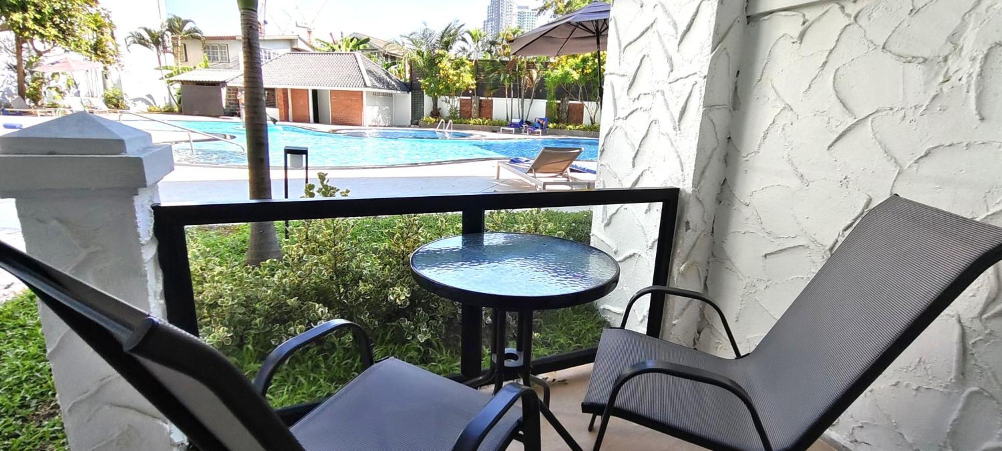 Pooh Beach Resort & Spa Pantai Jomtien Luaran gambar
